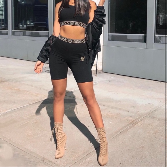 Sik silk bra and bike shorts set - Picture 2 of 2